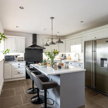 Fairfield House Tatil Evi *